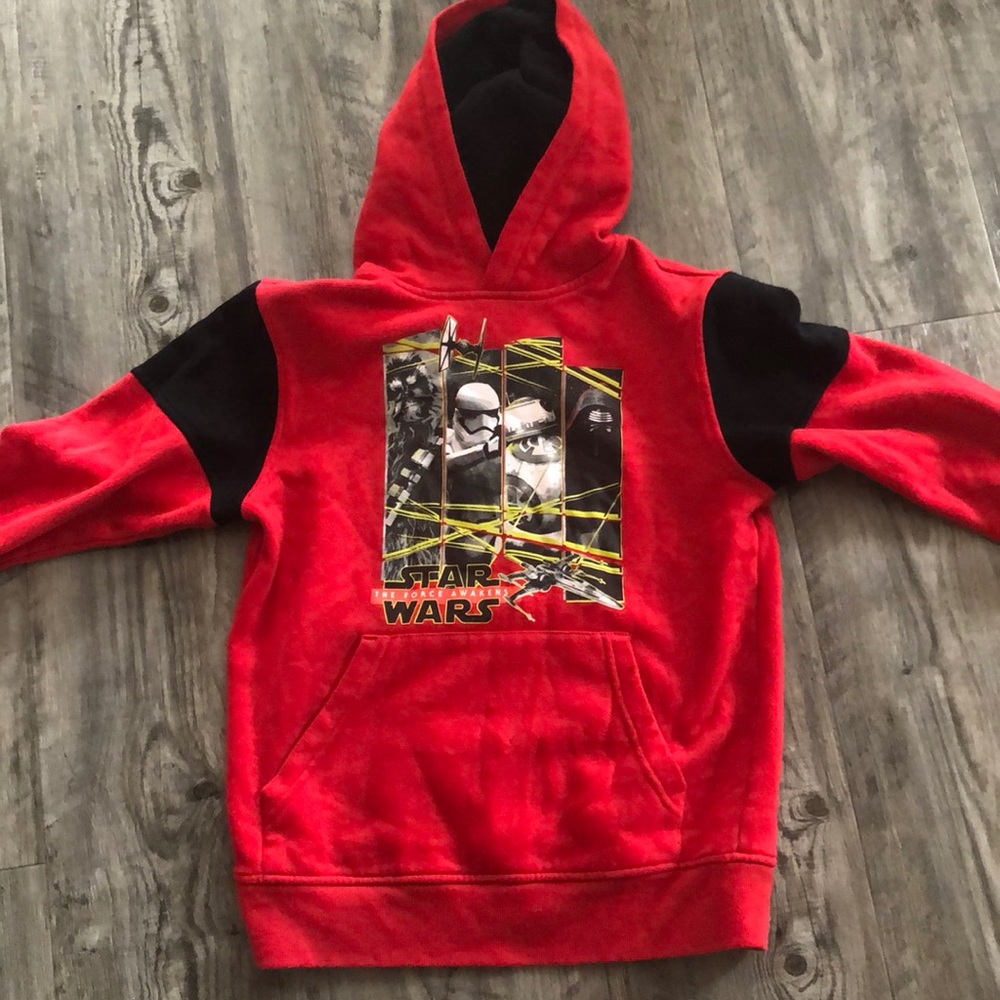Boys Star Wars sweatshirt size 10/12